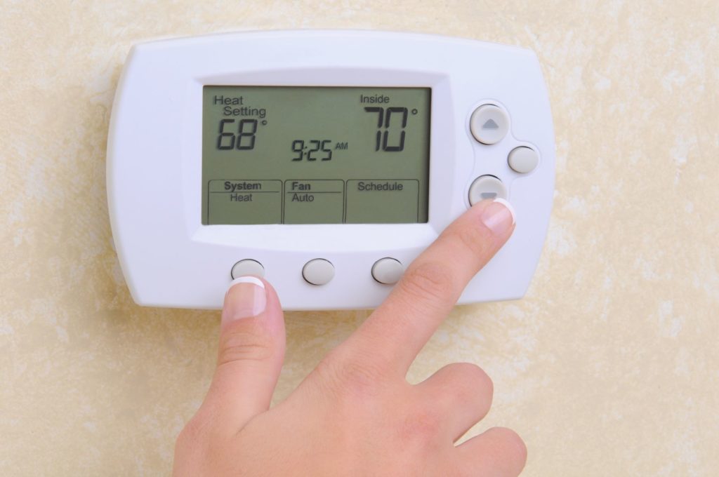 Pros vs Cons Programmable Thermostats